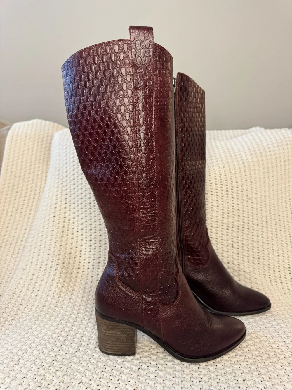 Piedrangular Burgundy Leather Croc Tall Boots Sz 7